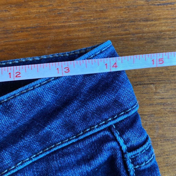 Silver Suki Cropped Capri Jeans - Picture 7 of 9